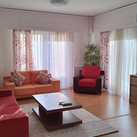 Spacious Flat Ideal For Families Афіни Екстер'єр фото